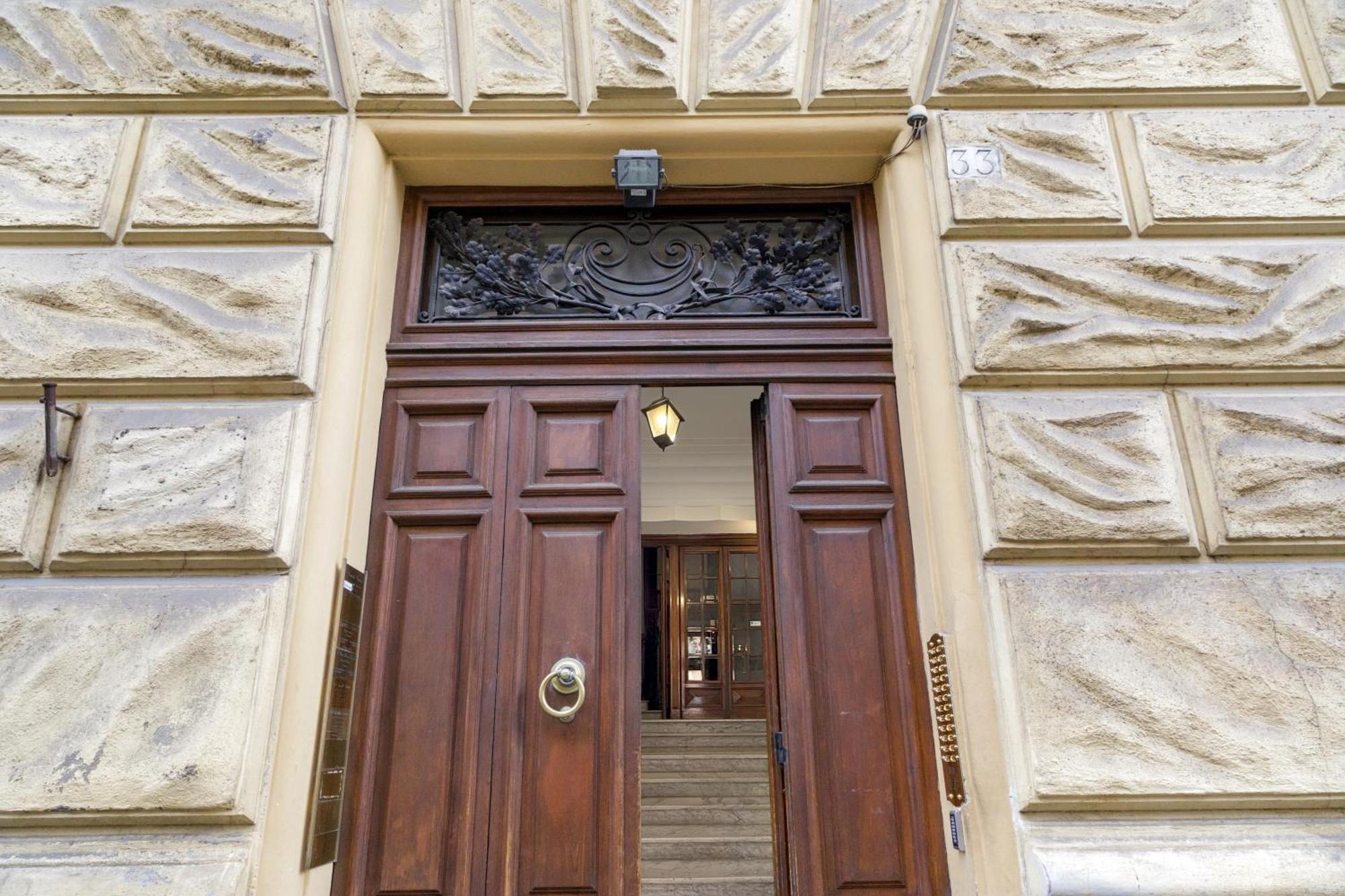 Porta Castello Charme Apartment Rome Bagian luar foto